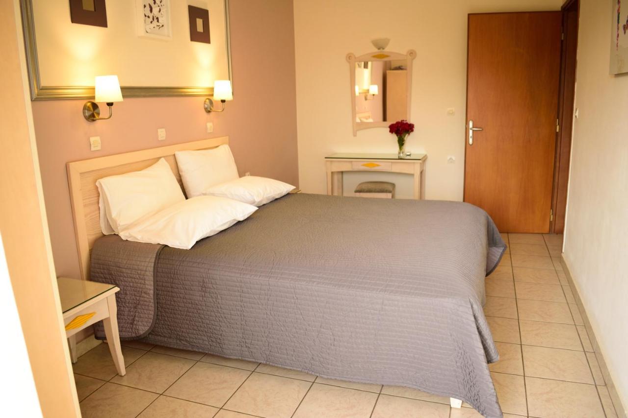 Jechrina Aparthotel คาโตดารัตโซ ภายนอก รูปภาพ