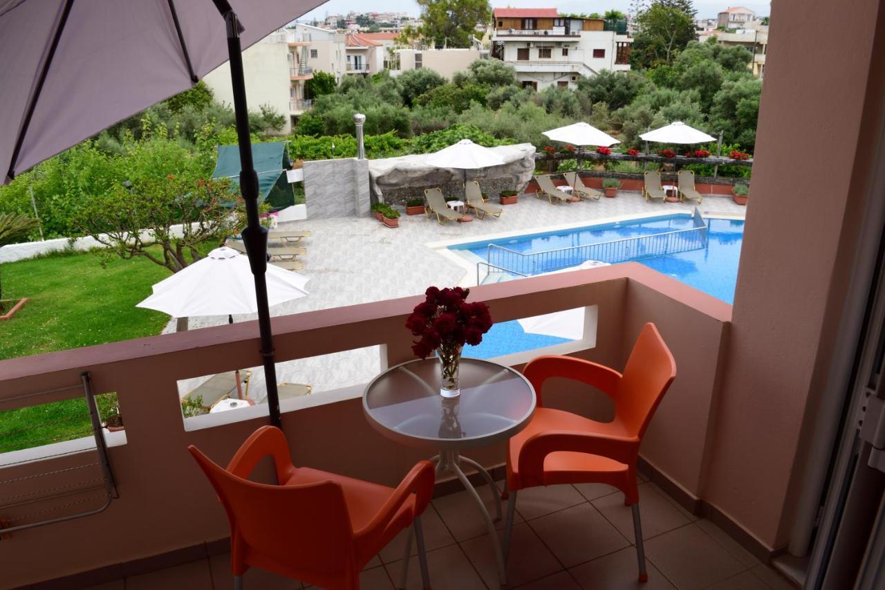 Jechrina Aparthotel คาโตดารัตโซ ภายนอก รูปภาพ