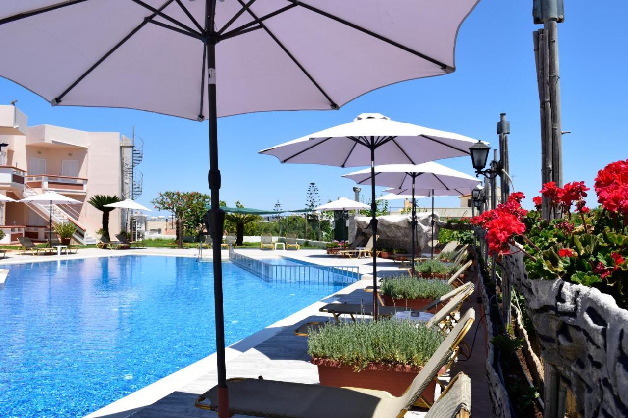 Jechrina Aparthotel คาโตดารัตโซ ภายนอก รูปภาพ